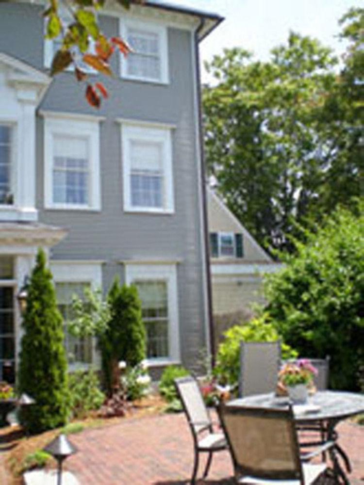 Compass Rose Inn Newburyport Exterior photo